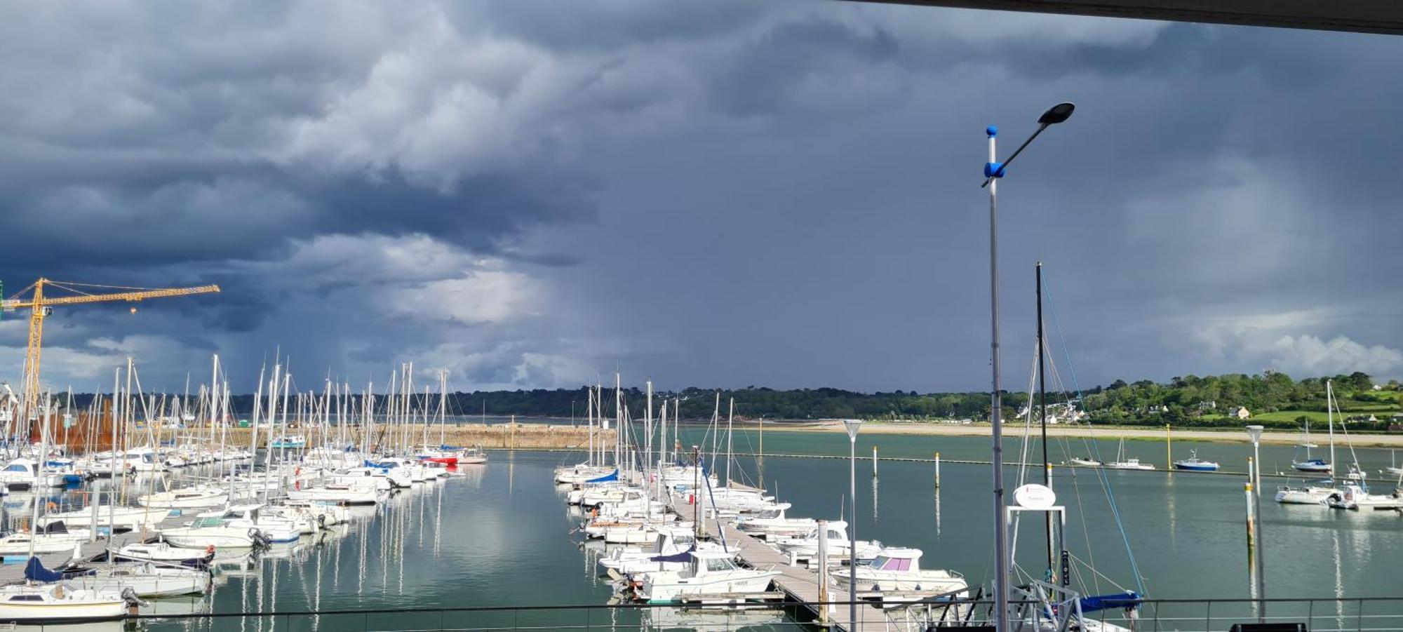 Appartement Escale Roz Pleine Vue Sur Le Port Perros-Guirec Exterior foto